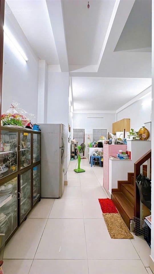 Mua bán nhà quận 4, 84m² đất, 3 tầng btct hoàn công đủ, hẻm 5m thông chợ 200 vs đoàn văn bơ !