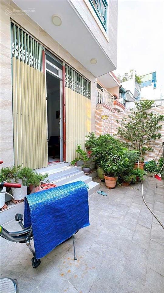 Mua bán nhà quận 4, 84m² đất, 3 tầng btct hoàn công đủ, hẻm 5m thông chợ 200 vs đoàn văn bơ !