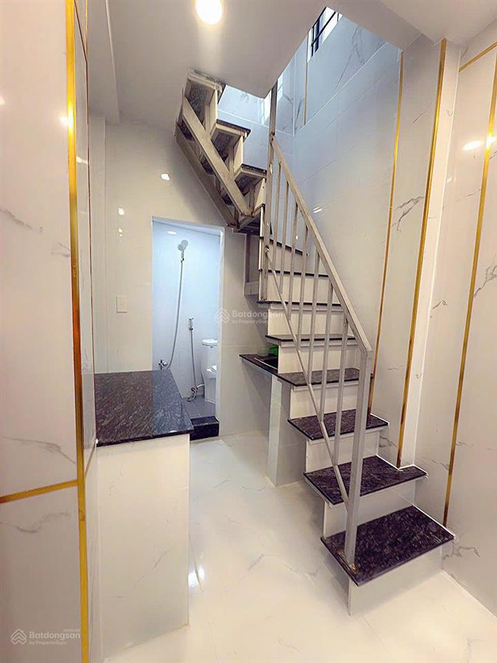 Mua bán nhà quận 4, 2 tầng, nhà mới, giá rẻ chỉ 1,75 tỷ, đường xóm chiếu, p. xóm chiếu!