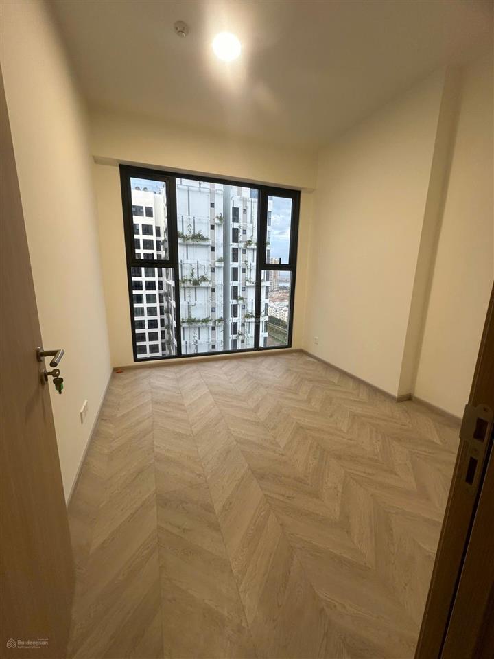 Bán gấp căn 2pn2wc giá siêu tốt toà daisy view công viên 36ha lumiere boulevard,  0898 178 ***