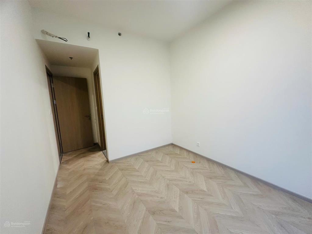 Bán gấp căn 2pn2wc giá siêu tốt toà daisy view công viên 36ha lumiere boulevard,  0898 178 ***
