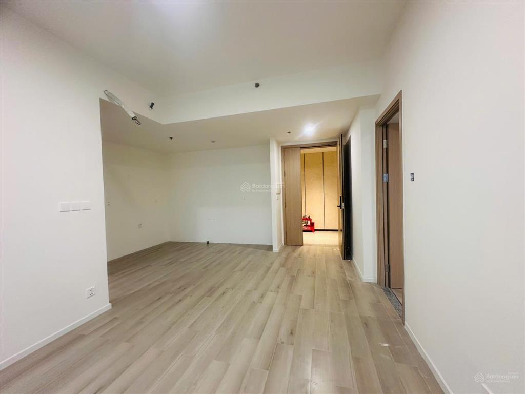 Bán gấp căn 2pn2wc giá siêu tốt toà daisy view công viên 36ha lumiere boulevard,  0898 178 ***
