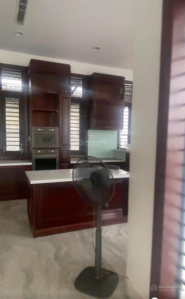 Biệt thự 320m2 siêu vip đường đỗ pháp thuận 1 hầm 3 lầu giảm 5 tỷ chỉ 90 tỷ  0916 669 ***