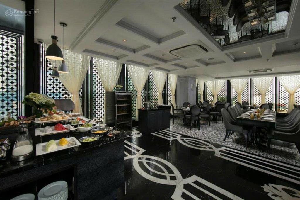 Cần bán gấp tòa nhà 10 tầng  biểu tượng hồ trúc bạch  ba đình 260m2 giá chào 158 tỷ