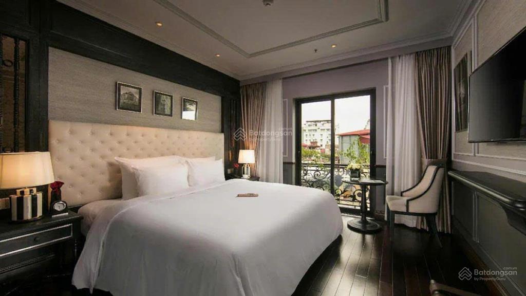 Cần bán gấp tòa nhà 10 tầng  biểu tượng hồ trúc bạch  ba đình 260m2 giá chào 158 tỷ