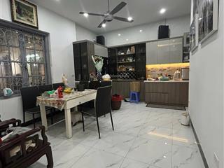 Nhà đẹp ba đìnhgần hồngõ rộngở sướngkinh doanh vp + khocó sân làm kho & để xe siêu rộng