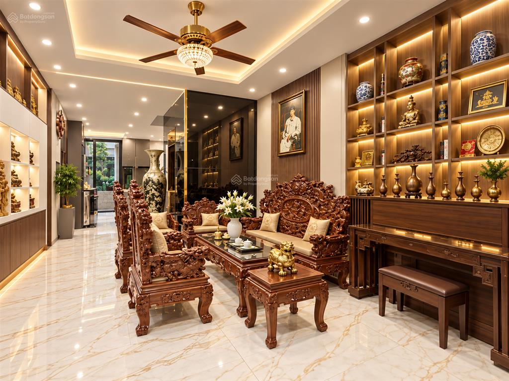 Bán nhà phân lô cổ nhuế72m218 tỷhàng xóm bv phương đông & hv cảnh sátthang máy