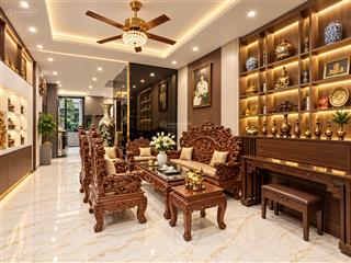 Bán nhà phân lô cổ nhuế72m218 tỷhàng xóm bv phương đông & hv cảnh sátthang máy