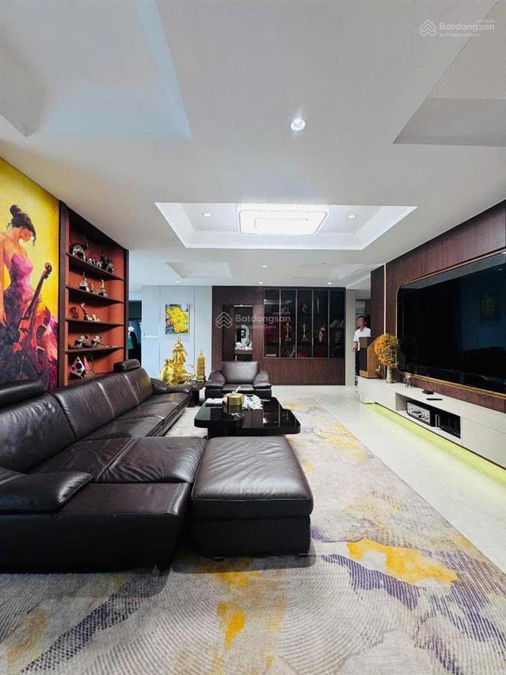 Cần bán chcc lô góc 181m2 mặt thoáng4pnfull nội thấtcầu giấy giá 15,2 tỷ