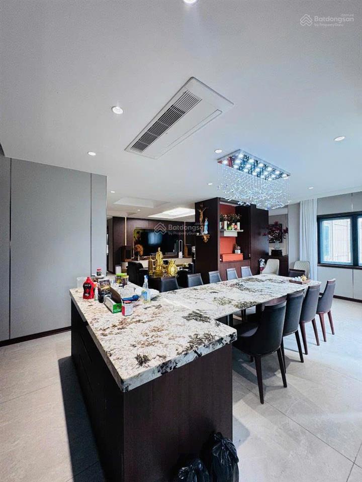 Cần bán chcc lô góc 181m2 mặt thoáng4pnfull nội thấtcầu giấy giá 15,2 tỷ