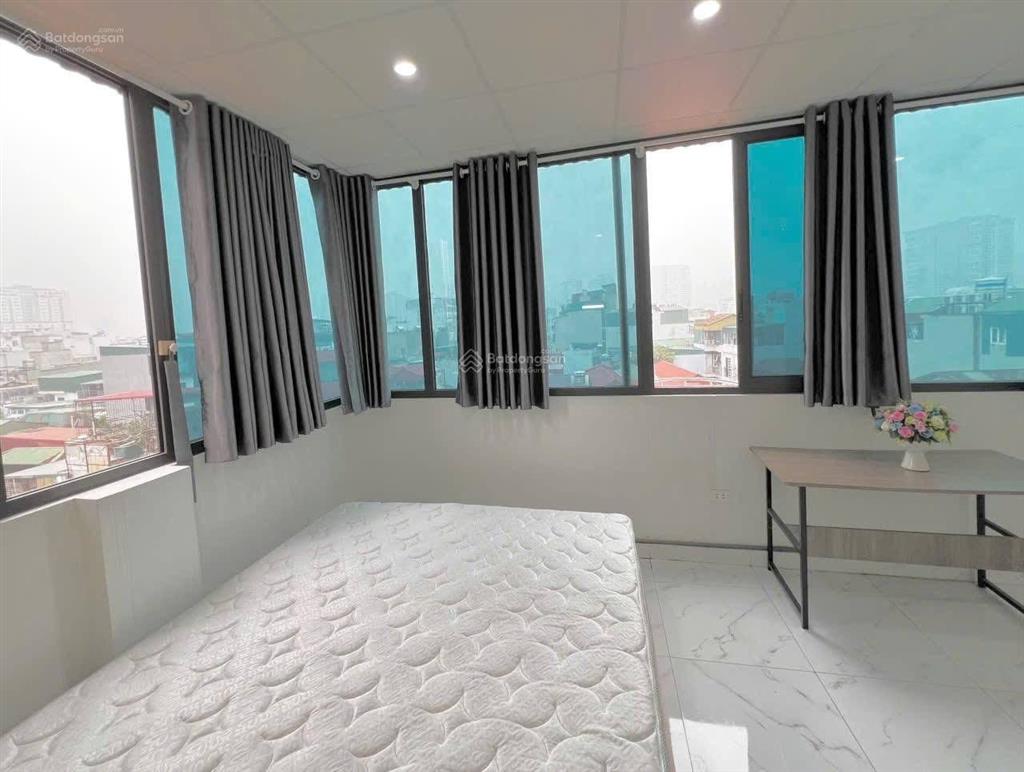 Cần bán siêu phẩm tòa căn hộ dịch vụ quan nhân 80m 7 tầng mt 11m 15 phòng khép kín dòng tiền 80tr