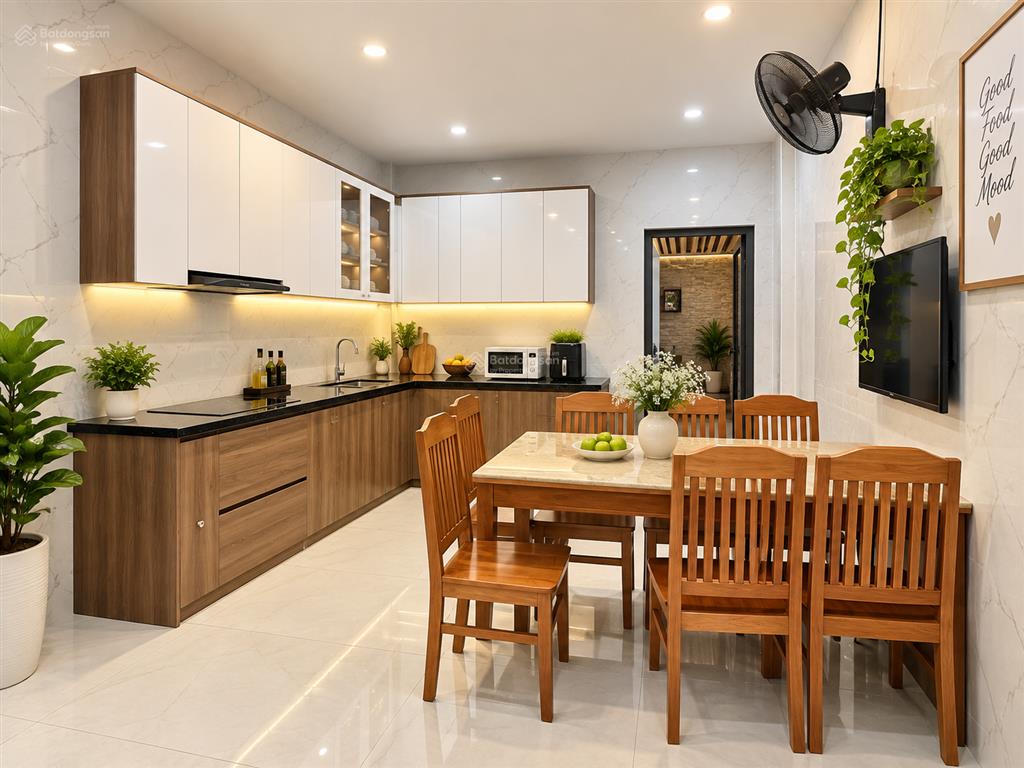 Bán nhà tây hồ 65m 4 tầng mt 4.5m ô tô kinh doanh hàng xóm ciputra 12,5 tỷ