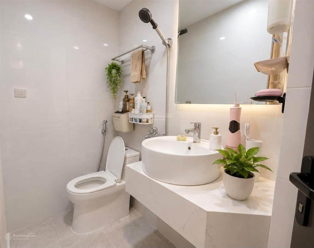 Bán tòa căn hộ dòng tiền tây hồ 90m2 7 tầng mt 6m thang máy 23 phòng doanh thu 75tr/tháng 26 tỷ