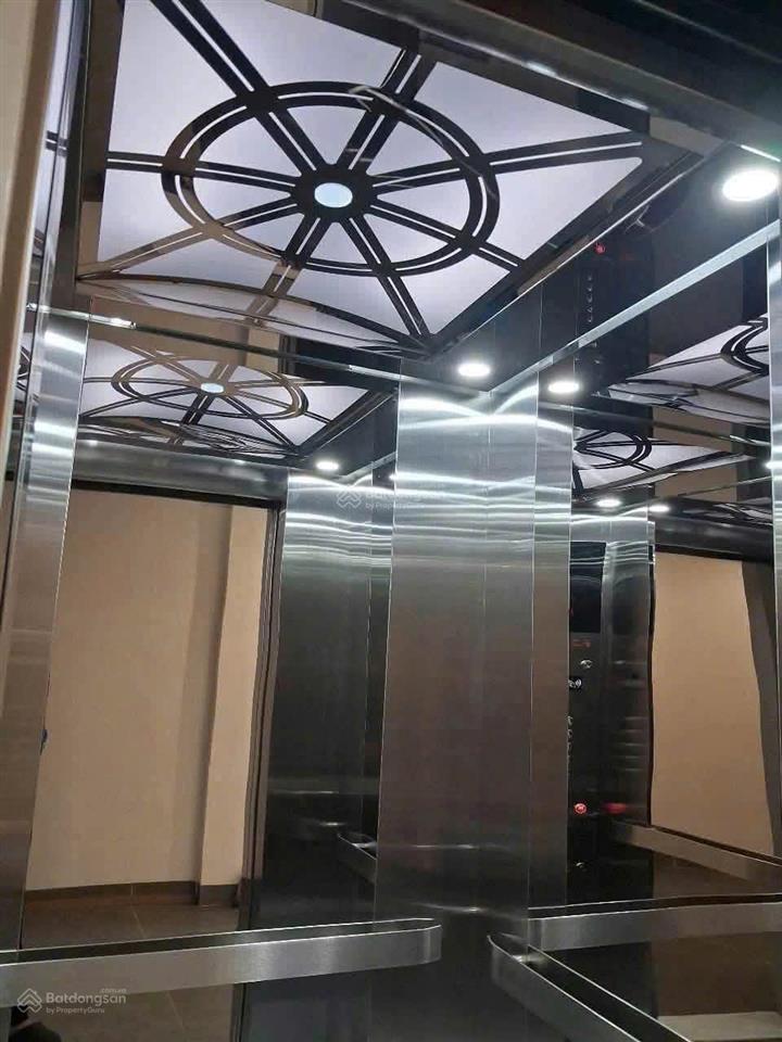 Cho thuê nhà 5 tầng có thang máy ngõ 89 lạc long quân, tây hồ ô tô qua nhà