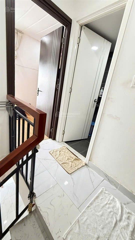 Nhà hẻm 4m đường âu dương lân,p3q8,dt 4,5m x 8m, 1 lầu,2 pn,2 wc