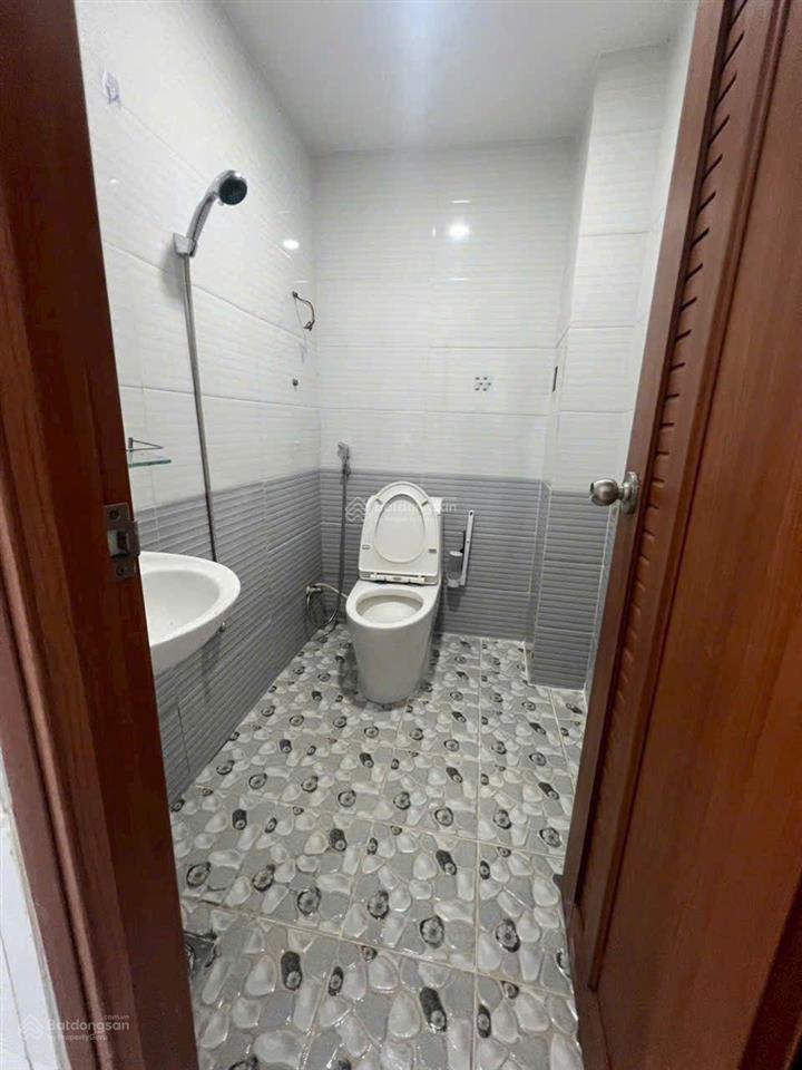 Nhà hẻm xe hơi đường âu dương lân,p3q8,dt 4,3mx8m, 1 lầu,2 pn,giá 5,48 tỷ (tl)