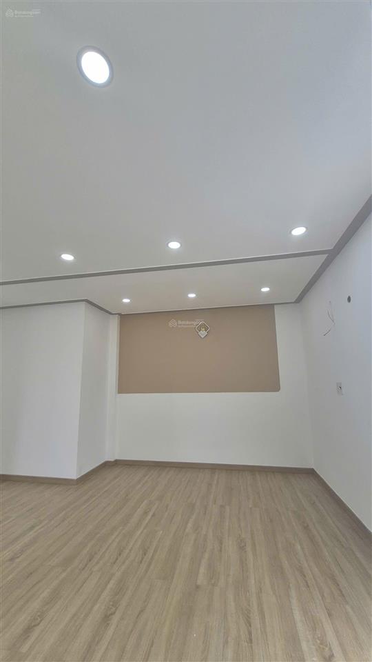 Nhà đẹp đường nguyễn duy  hưng phú, p9, q8, dt 6mx8m, 2 lầu, 3 pn, 3 wc