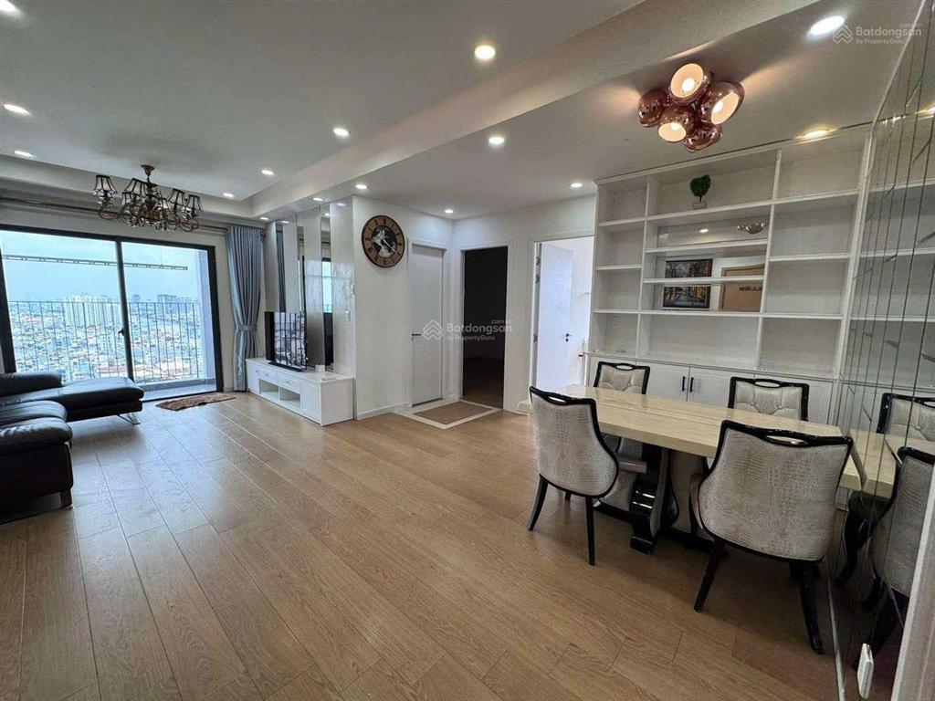 Cho thuê cc 3pn, 2wc, chuyển thành 2pn 94m2 tại mone nam sài gòn, giá tốt, căn góc view đẹp