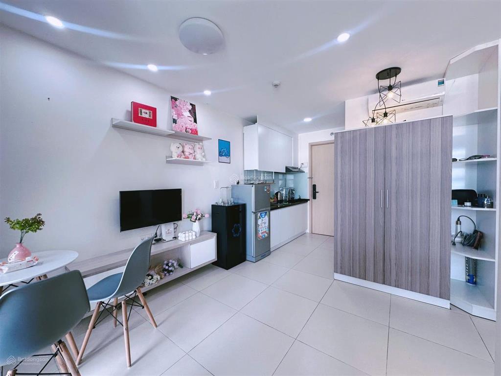Căn hộ cc mone nam sài gòn bán, 2,4 tỷ, 32 m2, 1pn, 1wc, pháp lý đầy đủ full nội thất đẹp