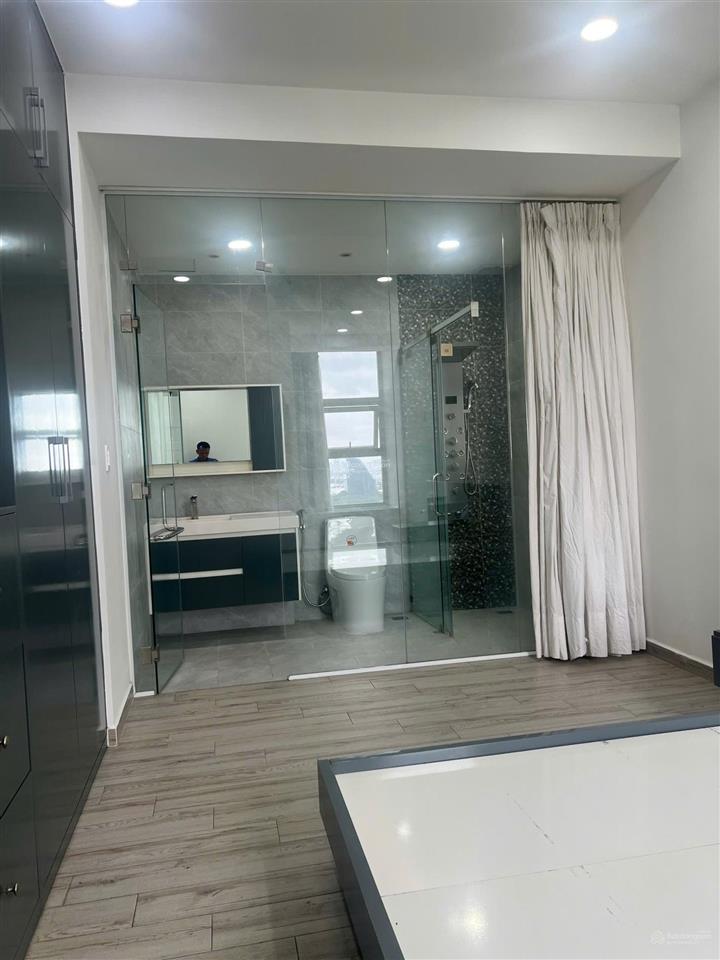 Bán cc la casa, 5 tỷ vnd, 92m2, 2pn, 2wc, full nt đẹp , sổ hồng chính chủ, q7, tp.hcm. lầu đẹp.