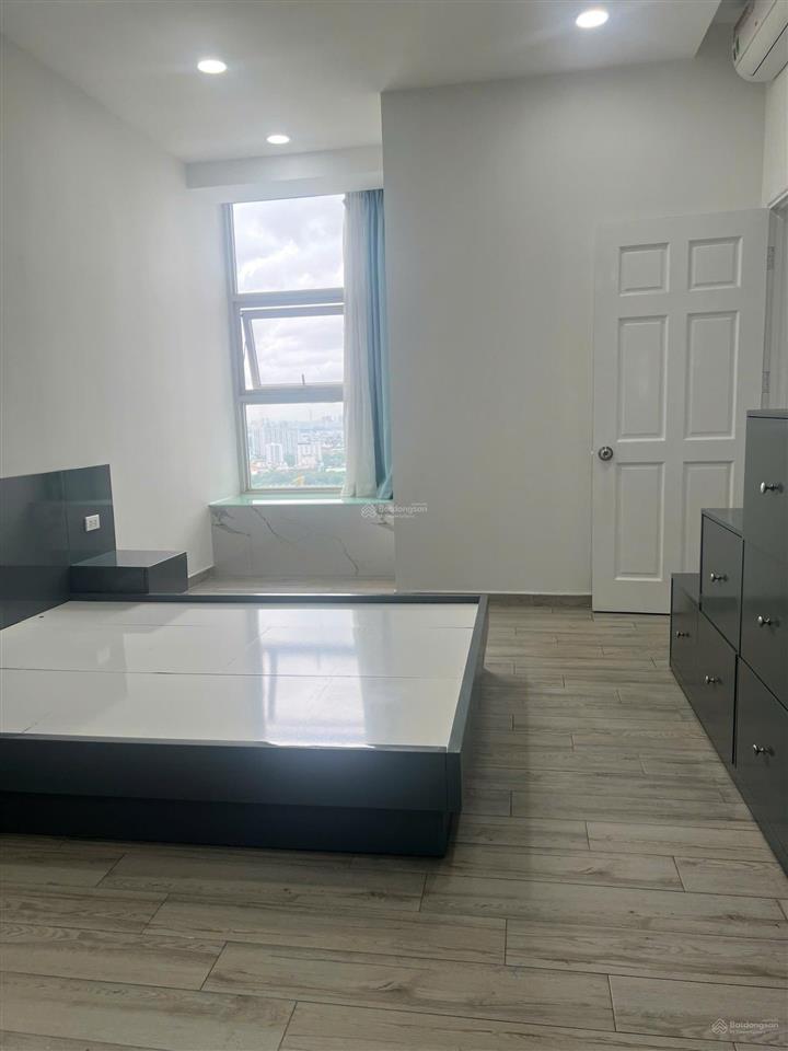 Bán cc la casa, 5 tỷ vnd, 92m2, 2pn, 2wc, full nt đẹp , sổ hồng chính chủ, q7, tp.hcm. lầu đẹp.