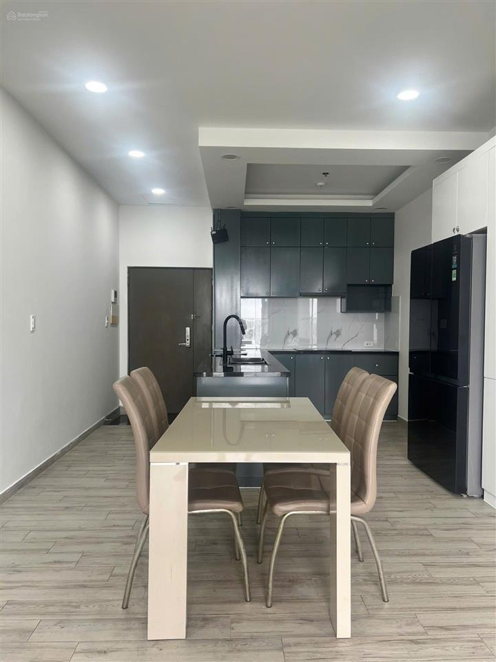 Bán cc la casa, 5 tỷ vnd, 92m2, 2pn, 2wc, full nt đẹp , sổ hồng chính chủ, q7, tp.hcm. lầu đẹp.
