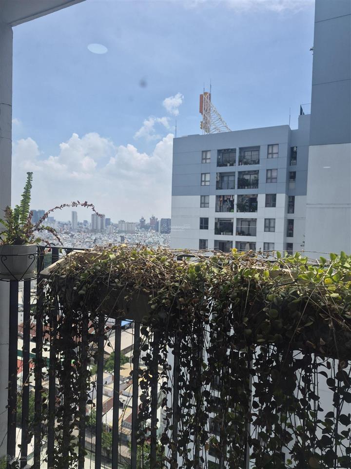 Bán căn hộ cc mone nam sài gòn, 48,5 tỷ, 68m2, 2pn, 2wc đẹp, nhiều tiện ích căn góc view đẹp.