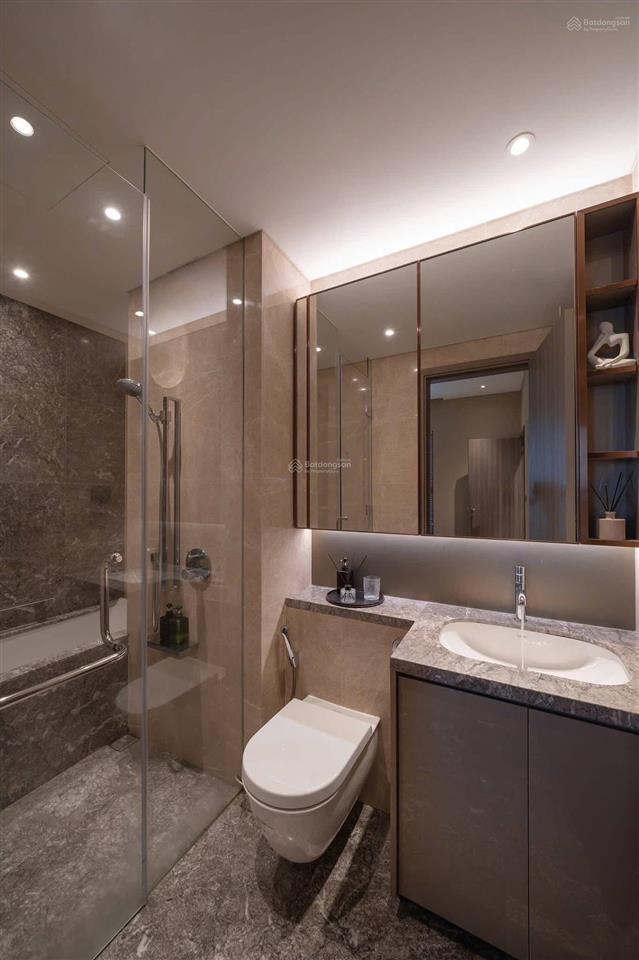 Căn hộ chung cư cho thuê tại the marq, quận 1 giá thuê 52 triệu, 75m2, 2pn, 2wc, full nt đẹp.