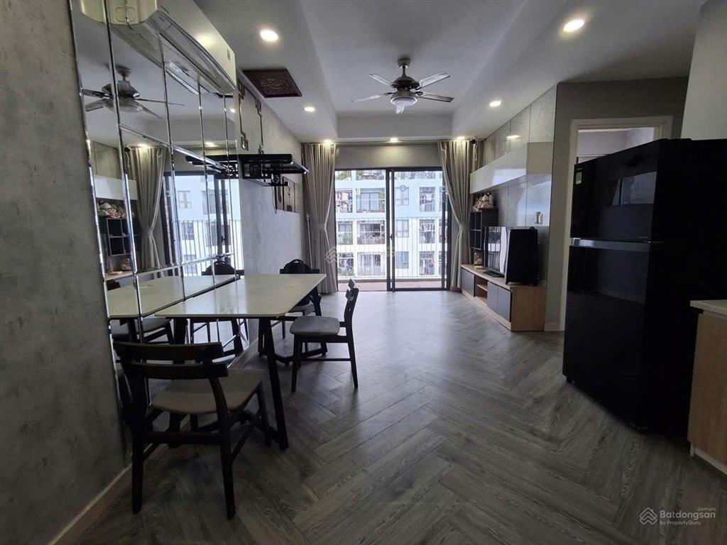 Bán gấp căn hộ chung cư 2pn, 2wc tại mone nam sài gòn, 4,9 tỷ, 68m2 full nt đẹp. lầu đẹp view đẹp.