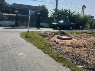 Cần ra nhanh trong tháng góc 2mt thị trấn củ chi, 216m2, vị trí đep, shr 0948 773 ***