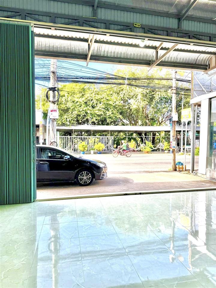 Cho thuê mặt bằng kinh doanh kết hợp nhà ở mới 100% mặt tiền đường dt941, trung tâm xã cần đăng, ag
