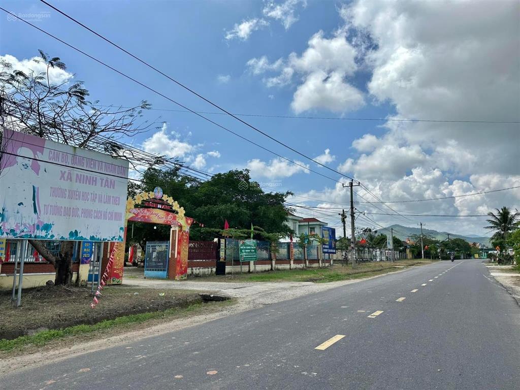 Cần tiền nên sang nhượng lại lô full thổ ngang 10 tại chợ ninh tân, ngay tỉnh lộ 5