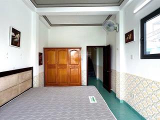 Cho thuê nhà nguyên căn 3 tầng 119b phương sài nha trang, vừa ở vừa kinh doanh, giá 15 triệu/tháng