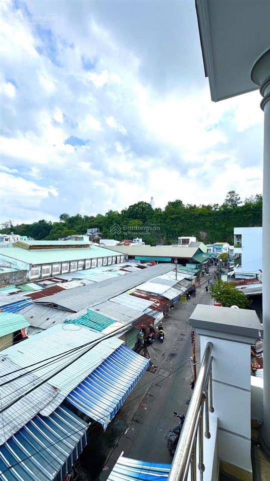 Chính chủ cho thuê nhà nguyên căn ngay cạnh chợ phương sơn