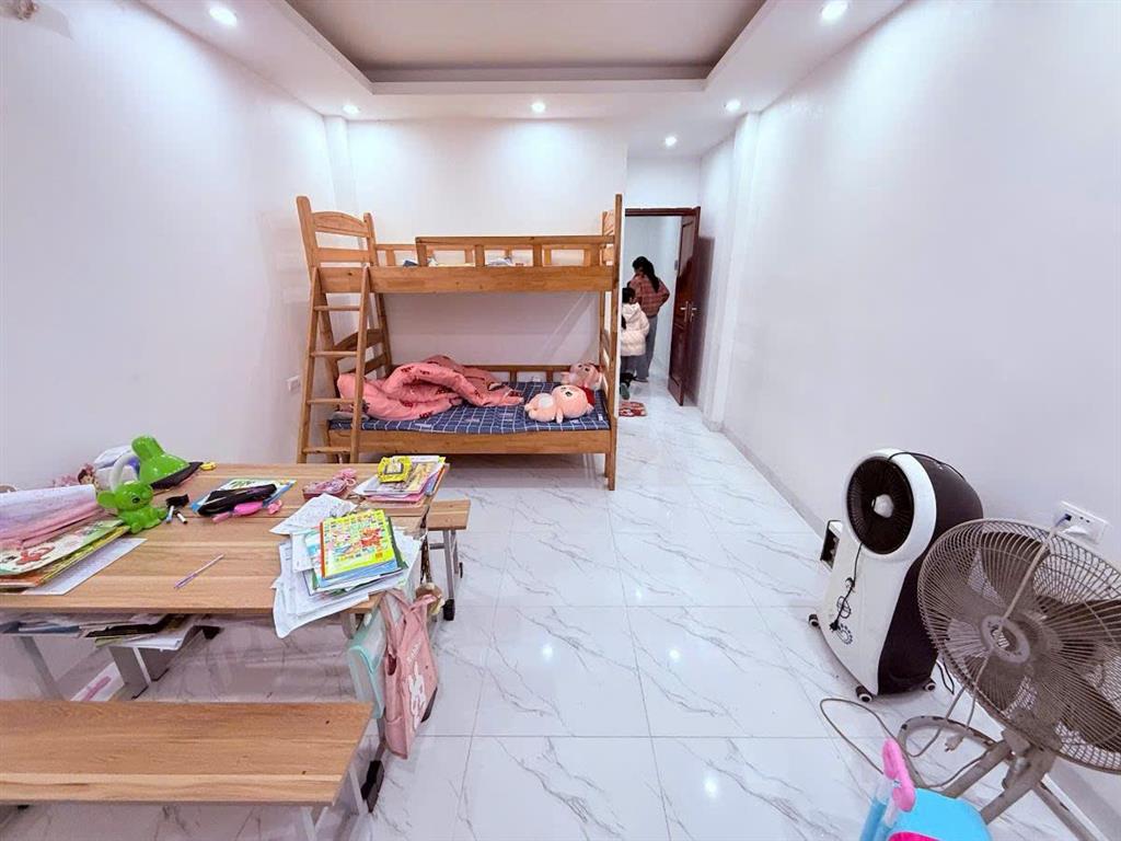 Bán nhà quang tiến  đại mỗ  32m  5 tầng mới  gần ô tô  6.x tỷ  0971 607 ***