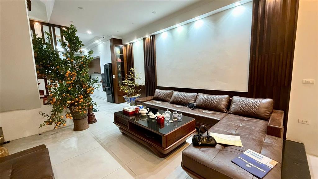 Bán liền kề lk6b làng việt kiều châu âu  mỗ lao  80m2  4t  nội thất xịn  ô tô tránh  2x.x tỷ