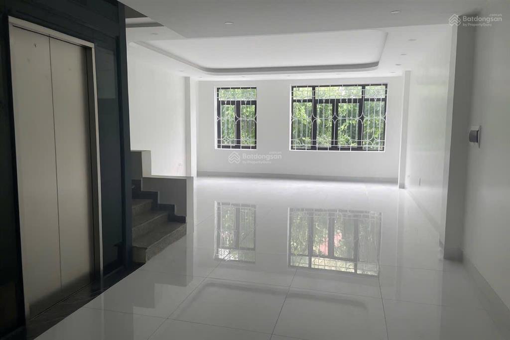 Cho thuê văn phòng khu a geleximco 120m2 thông sàn 0971 607 ***