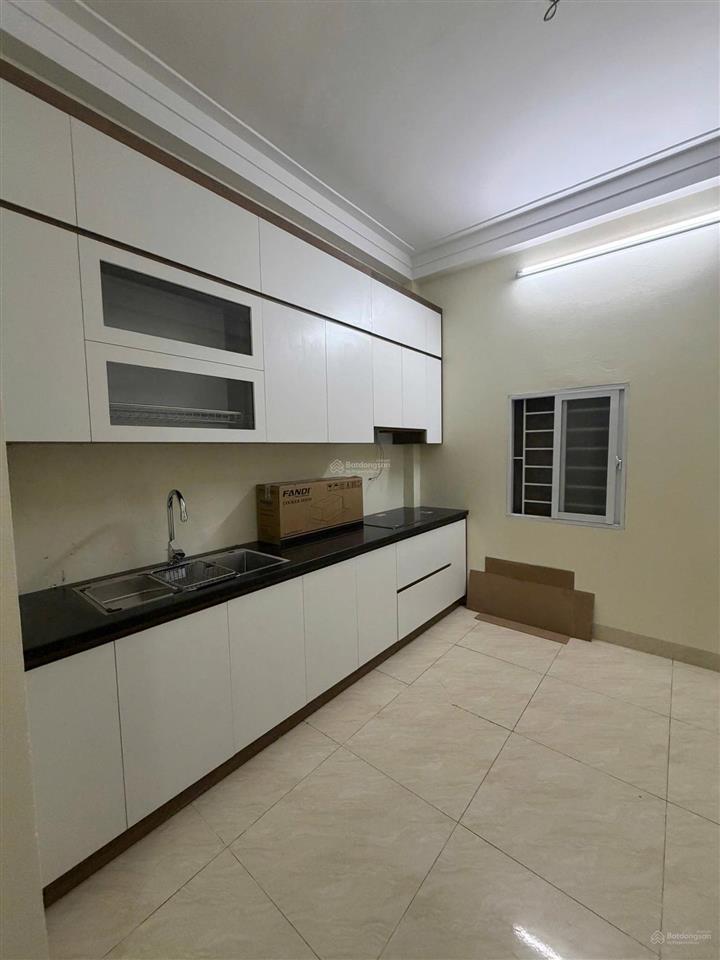 Bán nhà riêng tại đồng mai, q.hà đông, giá siêu hời 5,8 tỷ, 36 m2 lô góc oto thông.  0989 462 ***