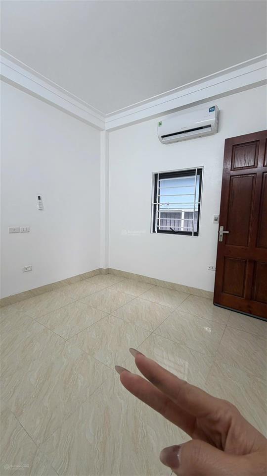 Bán nhà riêng tại đồng mai, q.hà đông, giá siêu hời 5,8 tỷ, 36 m2 lô góc oto thông.  0989 462 ***
