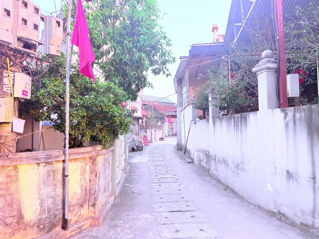 Bán 48m đất đồng mai oto đỗ cửa.giá 3ty2. 0989 462 ***