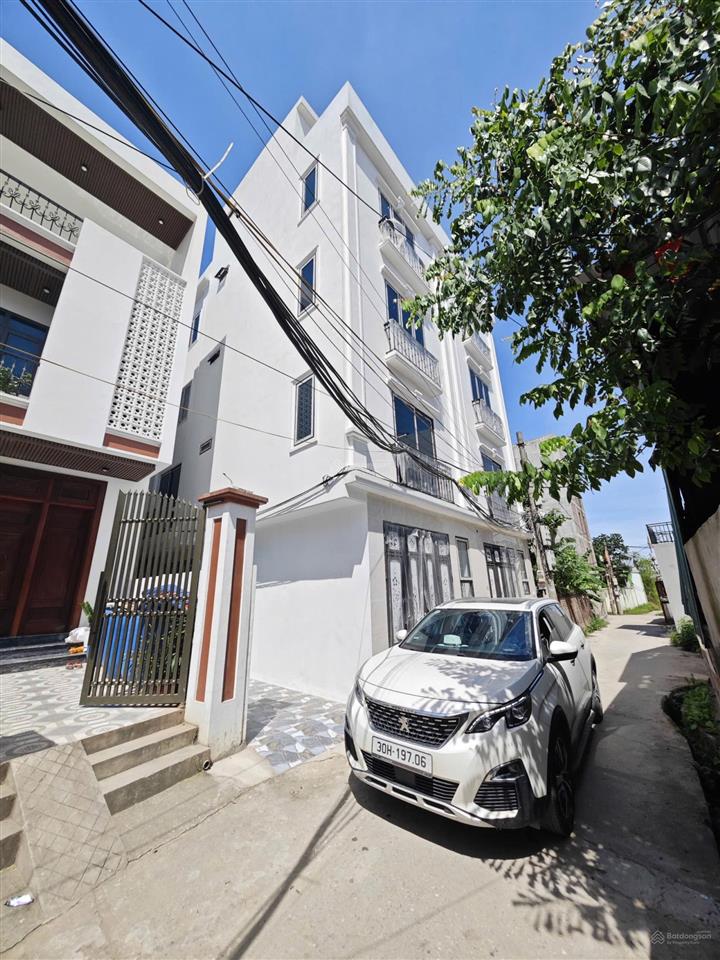 Vị trí đẹp  5 tầng ô tô thông, lô góc 32m tại phượng nghĩa  phụng châu.  0989 462 ***