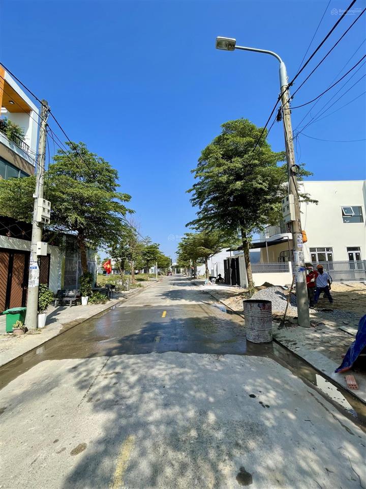 Chính chủ bán lô 80m2 trung tâm làng đại học  kđt sungate  2.5 tỷ