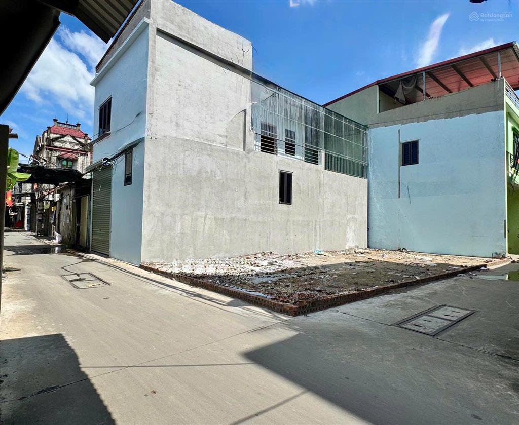 Cần bán siêu phẩm đầu tư & kinh doanh lô góc 2 mặt tiền  ngay sát chợ đoài hoàn sơn.  0967 608 ***