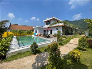 Căn biệt thự nghỉ dưỡng ngoại ô hà nội rộng 1400m2 ở hồ đồng đò, sóc sơn