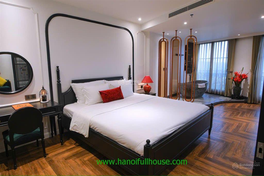 Căn hộ đẳng cấp với 2 phòng ngủ, view hồ ở hai bà trưng cho thuê