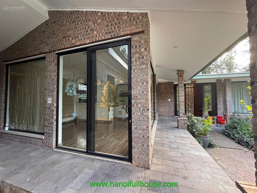 Nhà sân vườn, đồ cơ bản phù hợp làm spa, văn phòng ở tây hồ