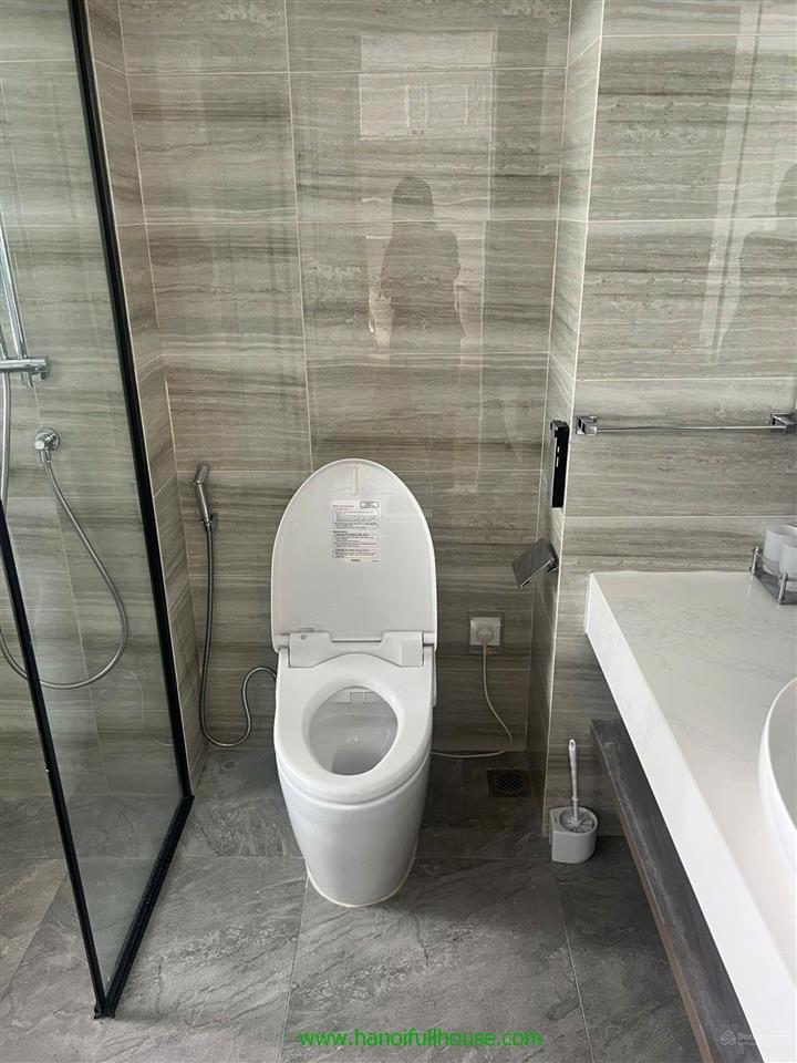 Căn hộ 3 phòng ngủ, đầy đủ đồ ở five star west lake cho thuê phù hợp người nn rộng 160m2