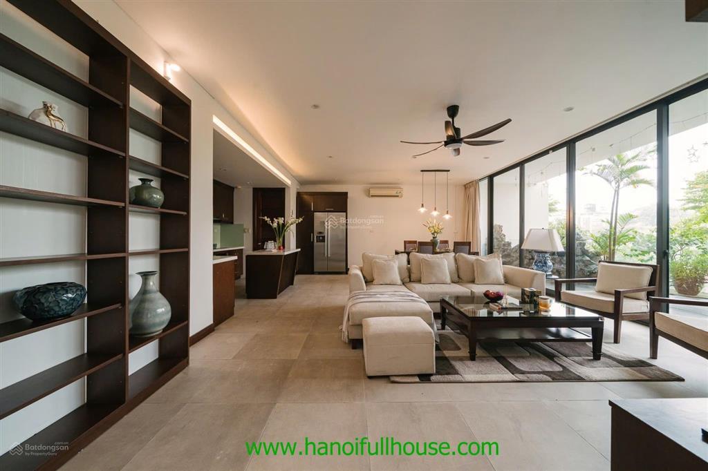 Cho thuê căn hộ 2 phòng ngủ view hồ tuyệt đẹp tại tây hồ đường vũ miên rộng 220 m2