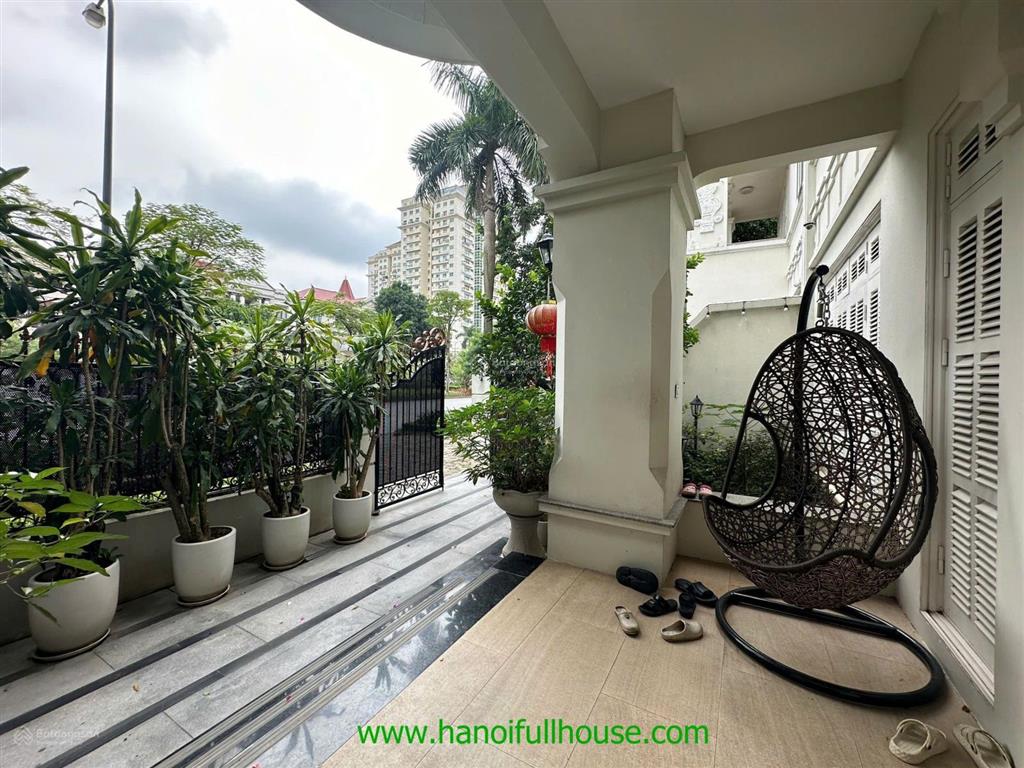Biệt thự hiện đại, đủ đồ cho thuê tại ciputra urban, tây hồ