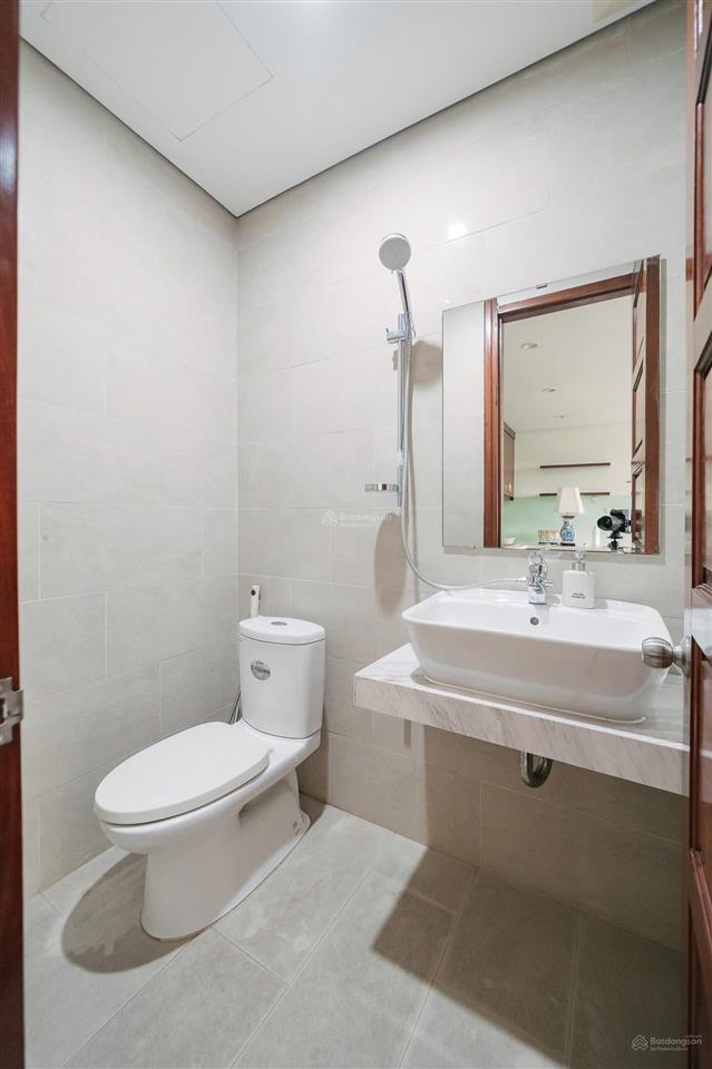 Căn hộ 2 phòng ngủ view hồ tuyệt đẹp tại tây hồ đường vũ miên rộng tới 210m2